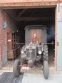 083 (2)